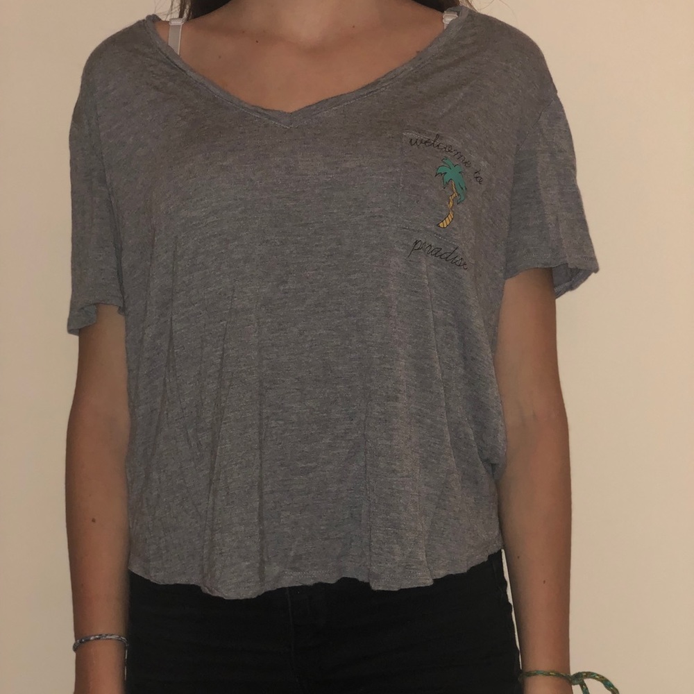 forever 21 soft v neck tee “welcome to paradise”